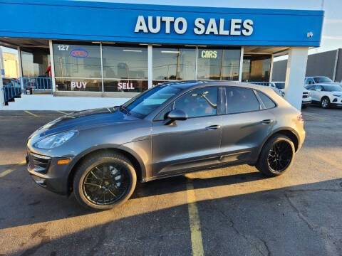 2015 Porsche Macan S AWD photo