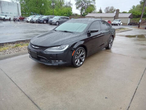 2015 Chrysler 200 S AWD photo