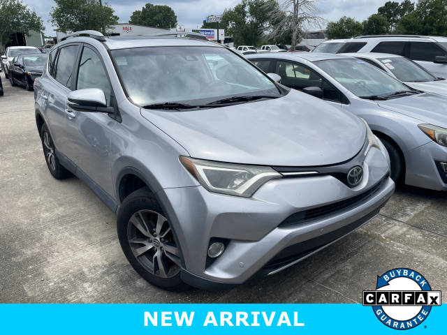 2017 Toyota RAV4 XLE FWD photo