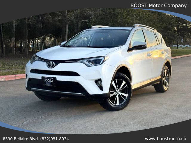 2016 Toyota RAV4 XLE FWD photo