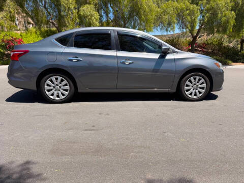 2017 Nissan Sentra S FWD photo