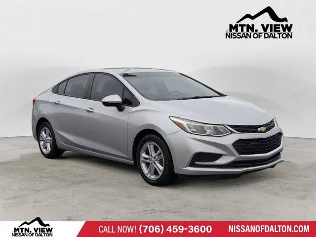 2017 Chevrolet Cruze LS FWD photo