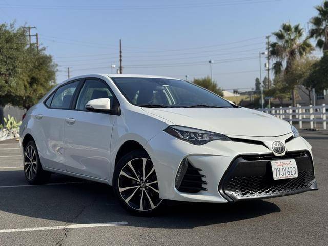 2017 Toyota Corolla SE FWD photo