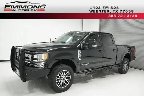 2017 Ford F-250 Super Duty Lariat 4WD photo