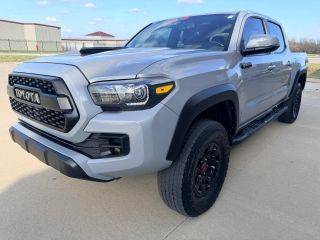 2017 Toyota Tacoma TRD Pro 4WD photo