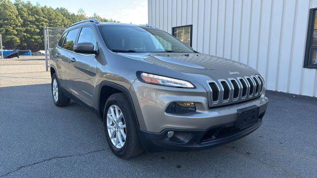 2017 Jeep Cherokee Latitude 4WD photo