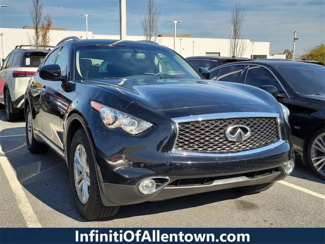 2017 Infiniti QX70  AWD photo