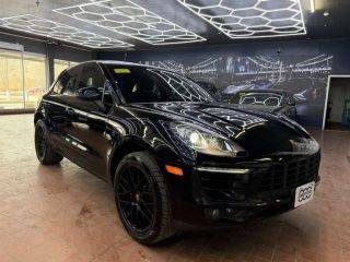 2017 Porsche Macan S AWD photo