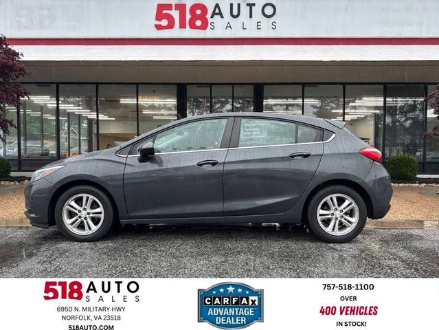 2017 Chevrolet Cruze LT FWD photo