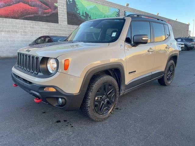 2017 Jeep Renegade Deserthawk 4WD photo