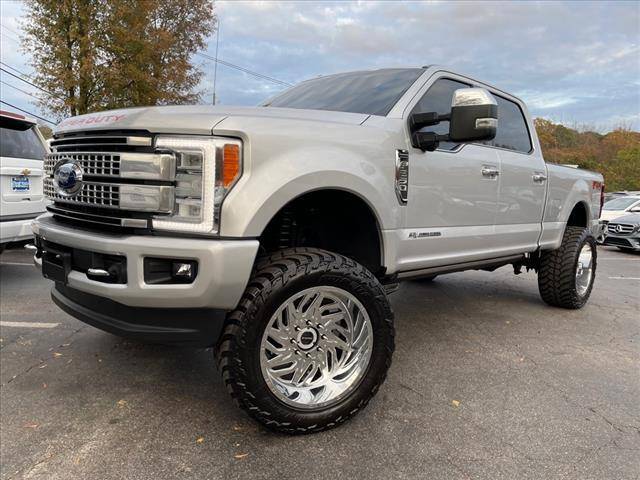 2017 Ford F-250 Super Duty Platinum 4WD photo