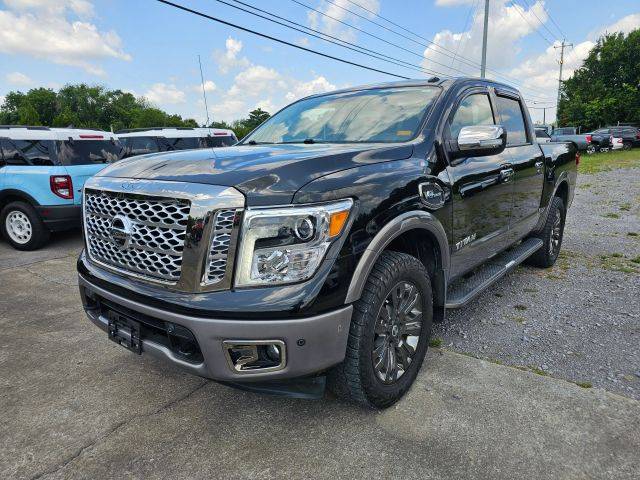 2017 Nissan Titan Platinum Reserve 4WD photo