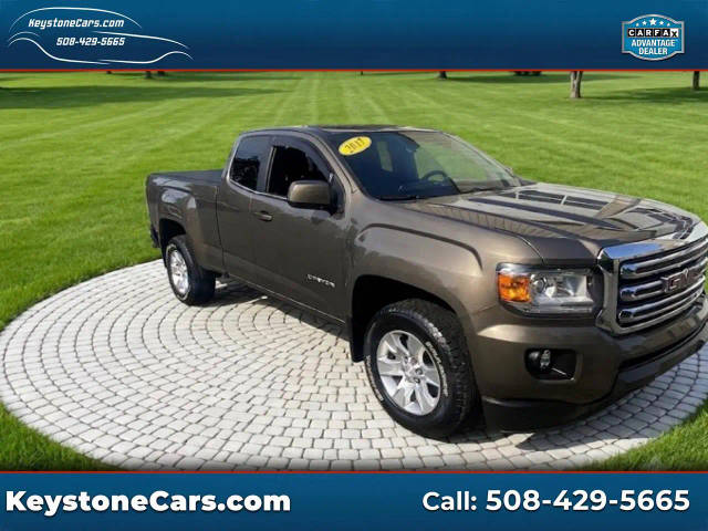 2017 GMC Canyon 4WD SLE 4WD photo
