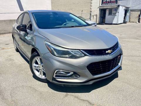 2017 Chevrolet Cruze LT FWD photo