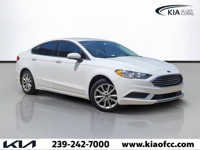 2017 Ford Fusion SE FWD photo