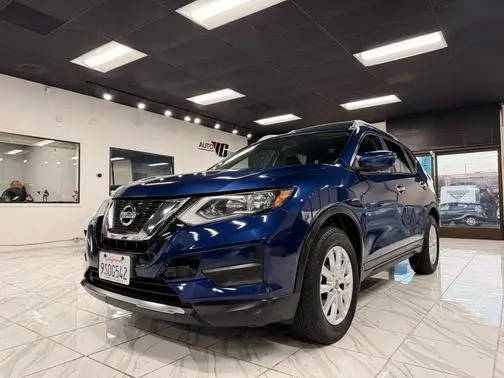 2017 Nissan Rogue SV AWD photo