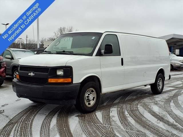 2017 Chevrolet Express Cargo  RWD photo