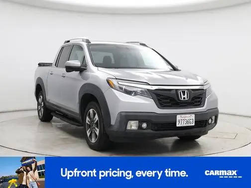 2017 Honda Ridgeline RTL-T AWD photo