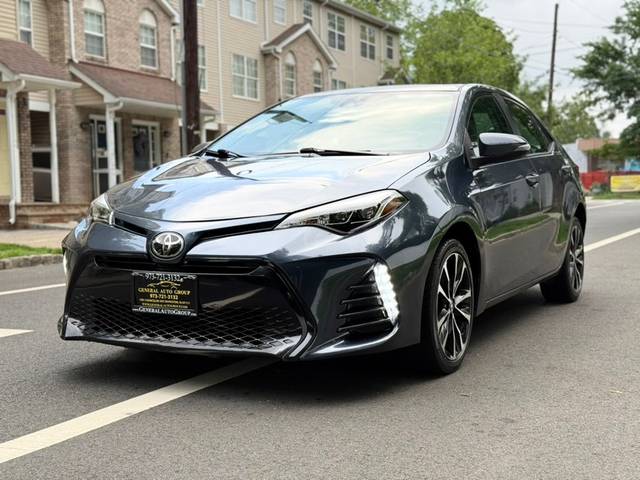 2017 Toyota Corolla SE FWD photo