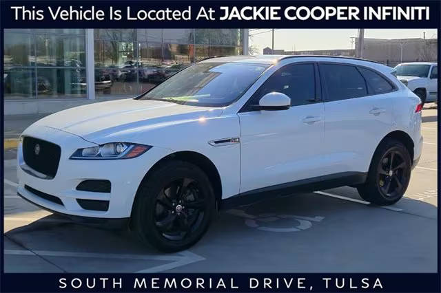 2017 Jaguar F-Pace 35t Premium AWD photo