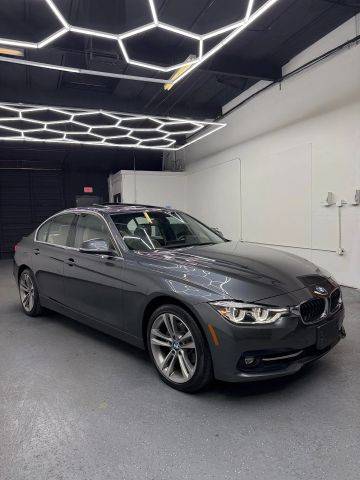 2017 BMW 3 Series 330i xDrive AWD photo