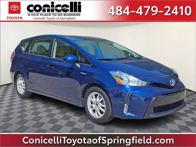 2017 Toyota Prius v Four FWD photo
