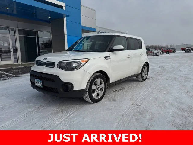 2017 Kia Soul Base FWD photo