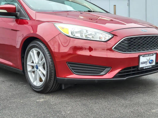 2017 Ford Focus SE FWD photo