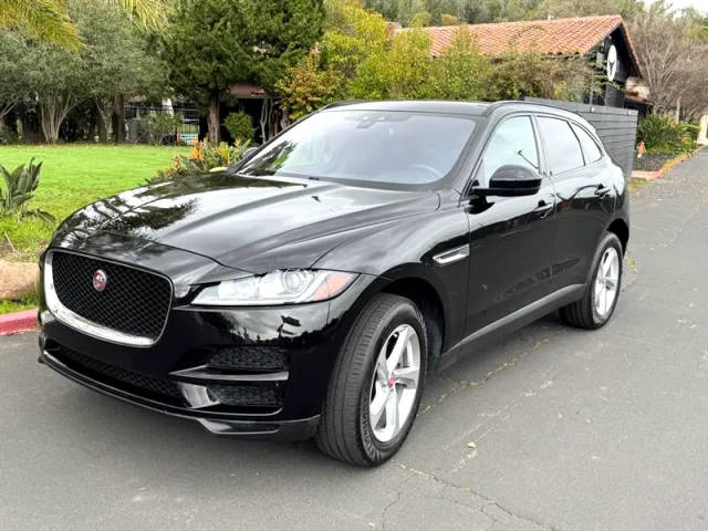 2017 Jaguar F-Pace 35t Premium AWD photo
