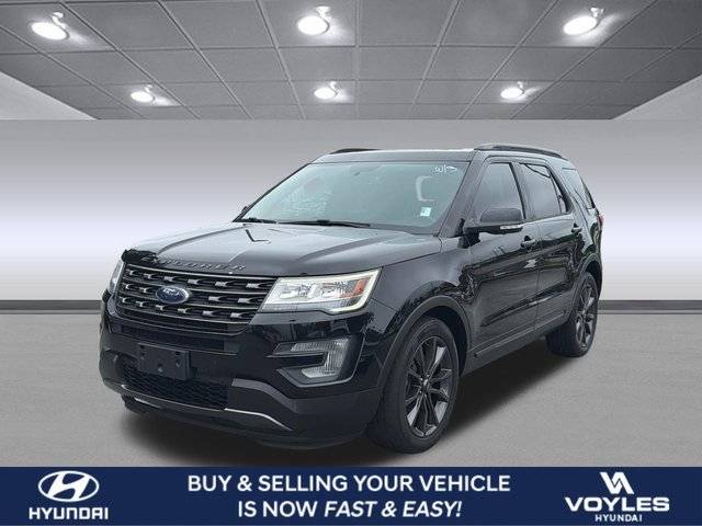 2017 Ford Explorer XLT FWD photo