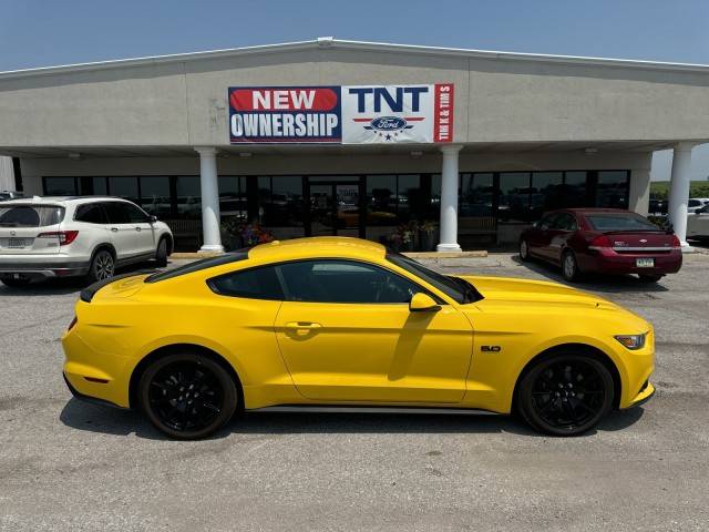 2017 Ford Mustang GT Premium RWD photo