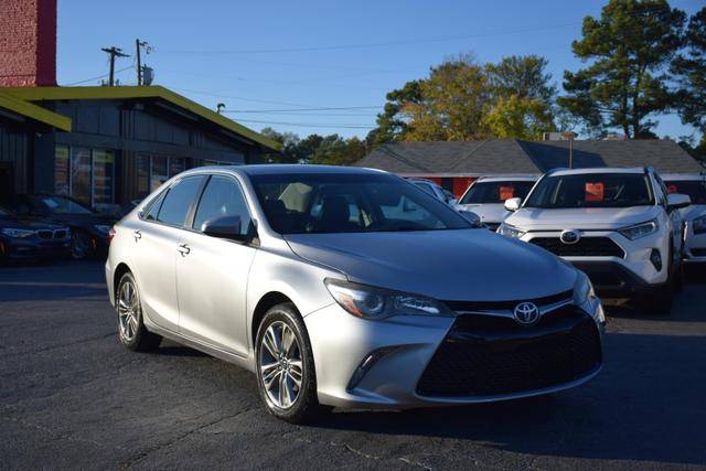 2017 Toyota Camry SE FWD photo