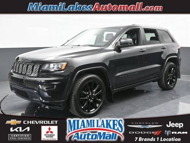 2017 Jeep Grand Cherokee Altitude 4WD photo