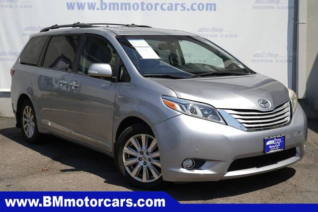 2017 Toyota Sienna Limited Premium AWD photo