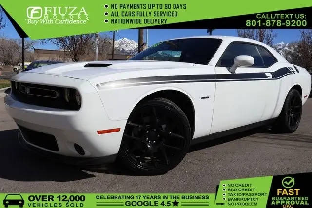 2017 Dodge Challenger R/T RWD photo