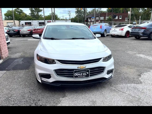 2017 Chevrolet Malibu LT FWD photo