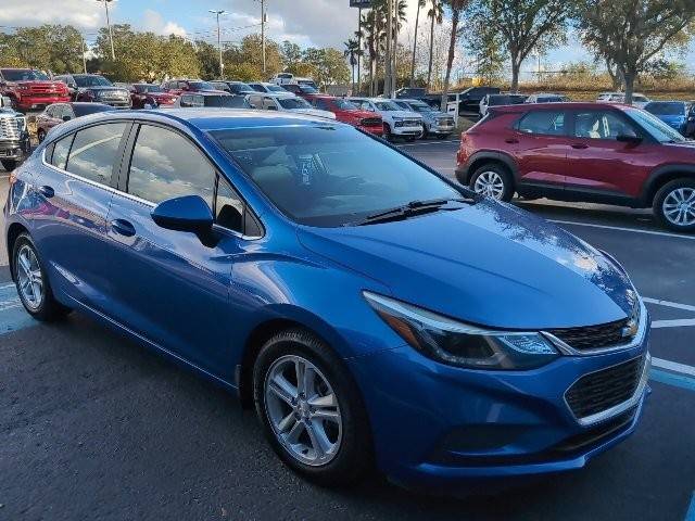 2017 Chevrolet Cruze LT FWD photo