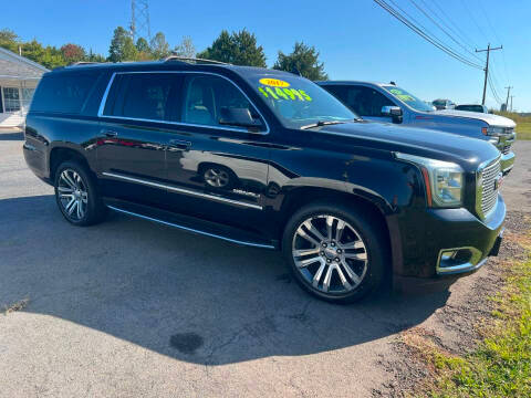 2017 GMC Yukon XL Denali 4WD photo