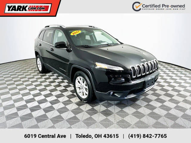 2017 Jeep Cherokee Latitude FWD photo