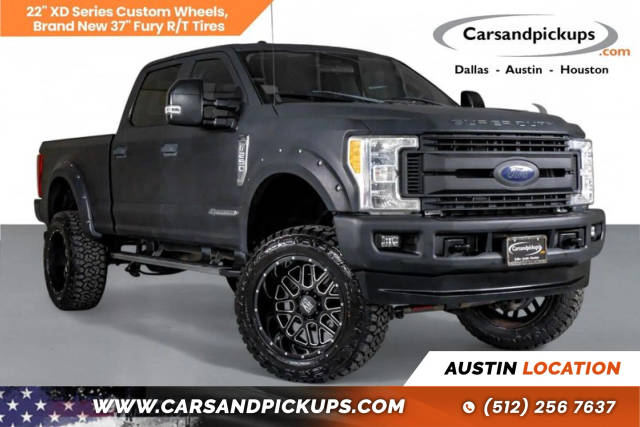 2017 Ford F-250 Super Duty XLT 4WD photo