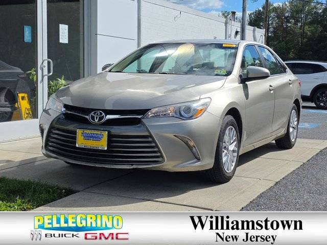 2017 Toyota Camry LE FWD photo
