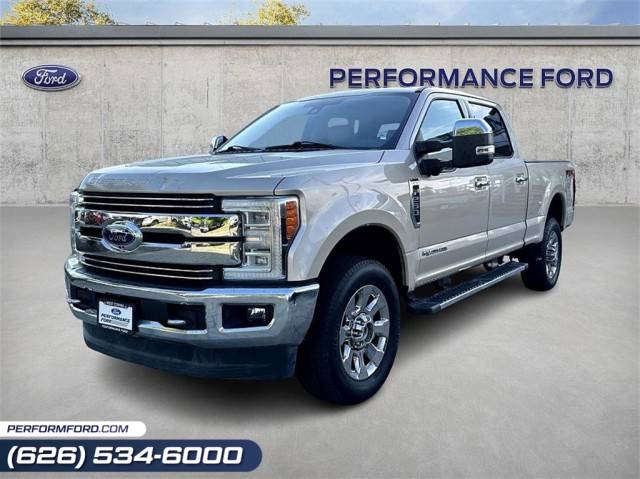 2017 Ford F-250 Super Duty Lariat 4WD photo