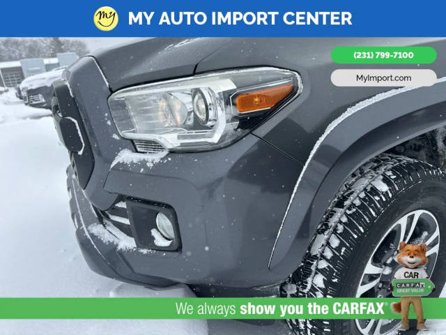 2017 Toyota Tacoma TRD Sport 4WD photo