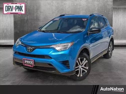 2017 Toyota RAV4 LE FWD photo