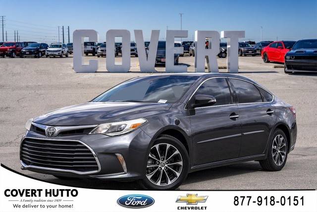 2017 Toyota Avalon XLE FWD photo