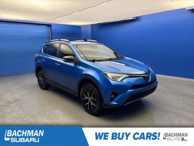 2017 Toyota RAV4 SE AWD photo