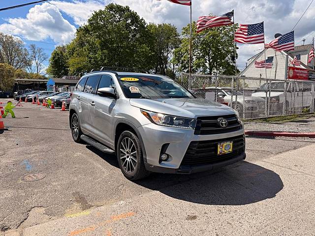 2017 Toyota Highlander SE AWD photo