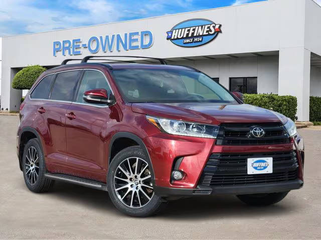 2017 Toyota Highlander SE FWD photo