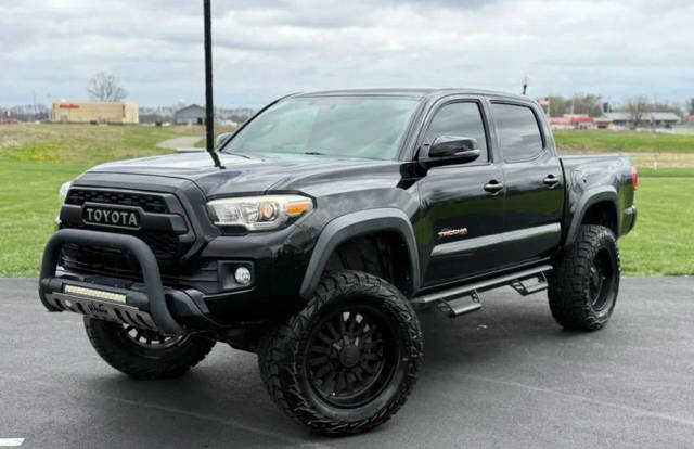 2017 Toyota Tacoma TRD Off Road 4WD photo