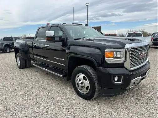 2017 GMC Sierra 3500HD Denali 4WD photo